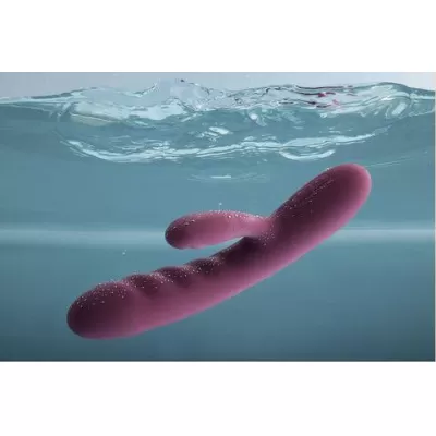 Abismo de Pasión: Juguetes para Agua y Orgasmos Acuáticos